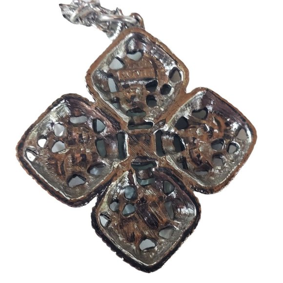 Avon Sierra Maltese Cross Faux Turquoise Necklace Pendant Vintage 1973 - Picture 9 of 12